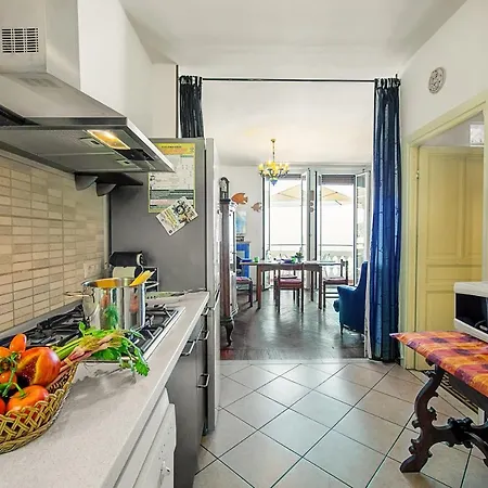 La Vie Enchanting Sea View - Happy Alassio